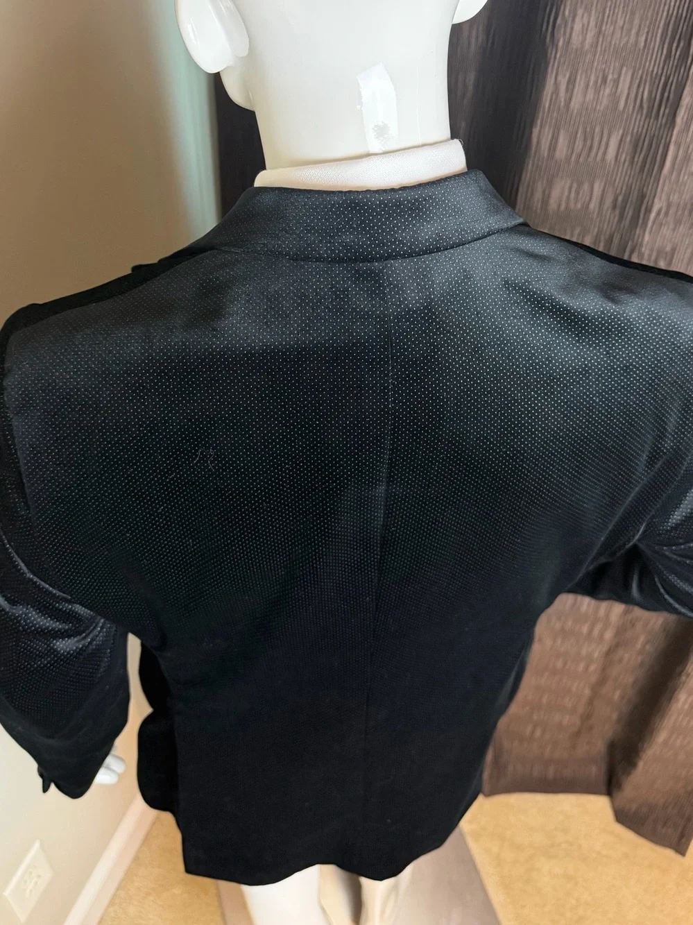 JOSEPH ABBOUD Velvet Peak Lapel Dinner Jacket